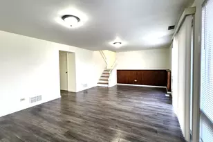1360 Devonshire Ln, Hoffman Estates, IL 60169 - Photo 31