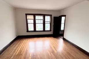 5008 W Strong St, Chicago, IL 60630 - Photo 9