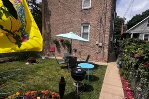 2854 W Grace Ave, Chicago, IL 60618 - Photo 3