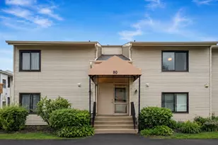 80 Commonwealth Ct, Vernon Hills, IL 60061 - Photo 1