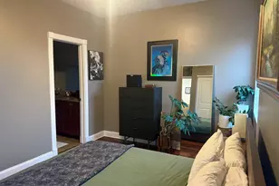 1967 W Cullom Ave, Chicago, IL 60613 - Photo 11