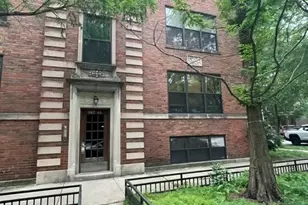 1967 W Cullom Ave, Chicago, IL 60613 - Photo 1