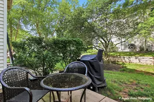 2886 Falling Waters Ln, Lindenhurst, IL 60046 - Photo 15