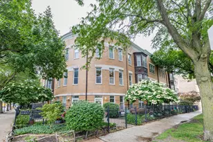 4359 N Campbell Ave, Chicago, IL 60618 - Photo 1