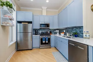 4359 N Campbell Ave, Chicago, IL 60618 - Photo 13