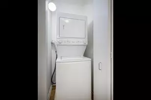 160 E Illinois St, Chicago, IL 60611 - Photo 11