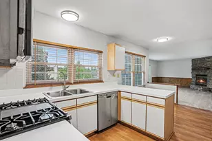 973 Annandale Dr, Elgin, IL 60123 - Photo 5