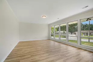 102 Nashua St, Park Forest, IL 60466 - Photo 3