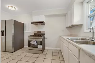102 Nashua St, Park Forest, IL 60466 - Photo 9