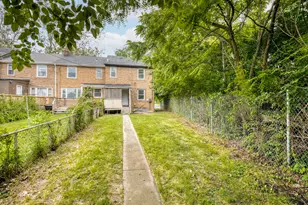 521 E 109th St, Chicago, IL 60628 - Photo 19