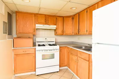 4945 W Waveland Avenue, Chicago, IL 60641 - Photo 15