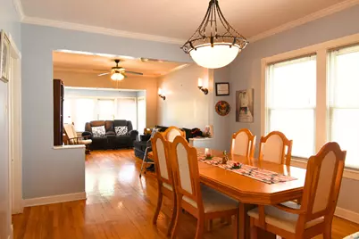 4945 W Waveland Avenue, Chicago, IL 60641 - Photo 5