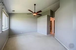 1136 E Cambria South Ln, Lombard, IL 60148 - Photo 21