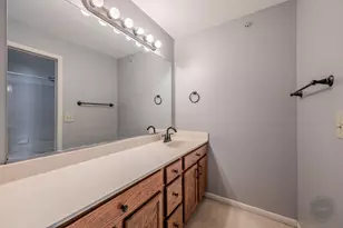 1136 E Cambria South Ln, Lombard, IL 60148 - Photo 23