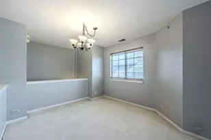 1136 E Cambria South Ln, Lombard, IL 60148 - Photo 7