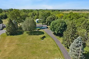 14413 Pleasant Valley Rd, Woodstock, IL 60098 - Photo 27
