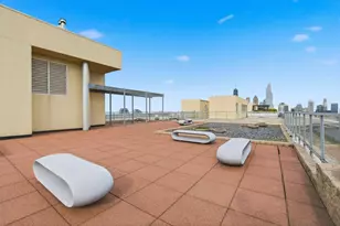 500 W Superior St, Chicago, IL 60654 - Photo 23