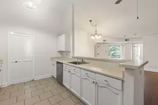 736 N Gary Ave, Carol Stream, IL 60188 - Photo 5