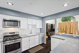 754 Ripple Brook Ln, Elgin, IL 60120 - Photo 11