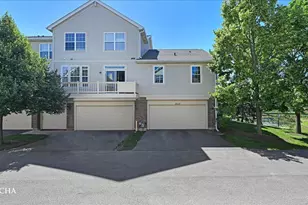 2637 N Greenwood Pl, Arlington Heights, IL 60004 - Photo 25