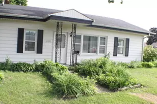 2101 Eshcol Ave, Zion, IL 60099 - Photo 1