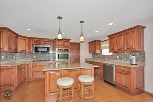 1873 Claire Dr, Bourbonnais, IL 60914 - Photo 7