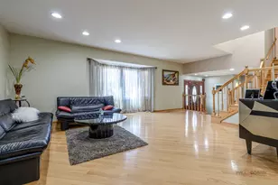409 Chicory Ln, Buffalo Grove, IL 60089 - Photo 7