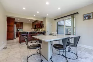 409 Chicory Ln, Buffalo Grove, IL 60089 - Photo 11