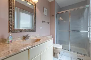 409 Chicory Ln, Buffalo Grove, IL 60089 - Photo 25
