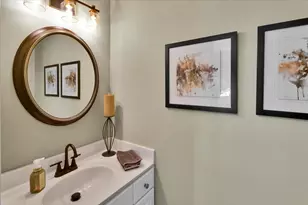 565 Blackberry Ridge Dr, Aurora, IL 60506 - Photo 9