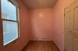 8711 S Exchange Ave, Chicago, IL 60617 - Photo 3