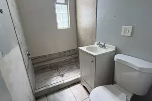 8711 S Exchange Ave, Chicago, IL 60617 - Photo 9
