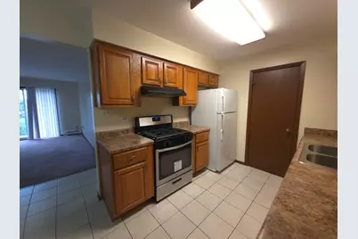 412 E Bailey Road #203, Naperville, IL 60565 - Photo 3