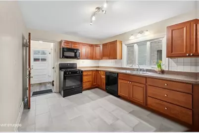 2311 Brown Avenue, Evanston, IL 60201 - Photo 9