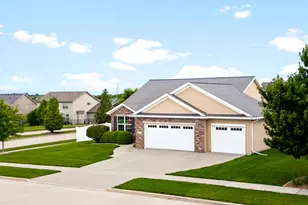 2600 Fieldstone Ct, Normal, IL 61761 - Photo 5