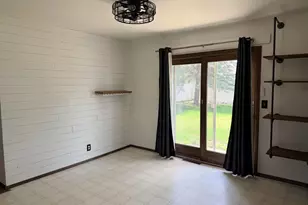 833 King Arthur Ln, Ottawa, IL 61350 - Photo 5