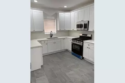 7606 S Paxton Avenue, Chicago, IL 60649 - Photo 5