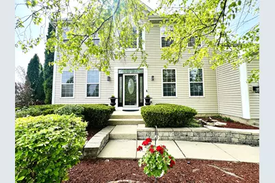 416 Ptarmigan Place, Lindenhurst, IL 60046 - Photo 1