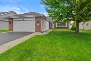 300 Quail Hollow Dr, Beecher, IL 60401 - Photo 1