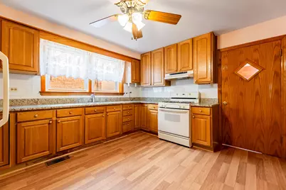 4354 S Komensky Avenue, Chicago, IL 60632 - Photo 5