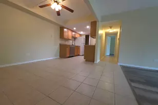 1665 Coach Dr, Naperville, IL 60565 - Photo 3
