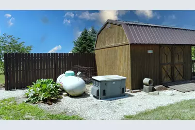 1646 N 2050 East Road, Watseka, IL 60970 - Photo 25