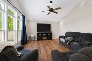 205 Turnbridge Dr, Shorewood, IL 60404 - Photo 5