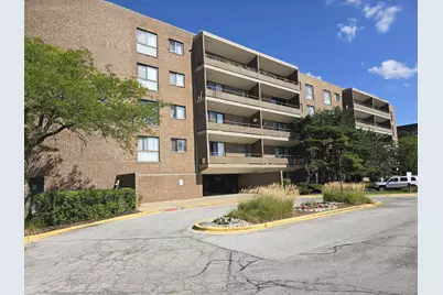 7 E Carriageway Drive #214, Hazel Crest, IL 60429 - Photo 1