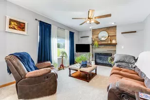 661 Chestnut Ridge, Minooka, IL 60447 - Photo 11