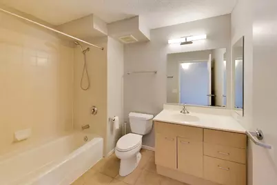 800 Elgin Road #1404, Evanston, IL 60201 - Photo 13