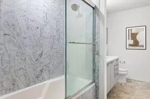 550 N St Clair St, Chicago, IL 60611 - Photo 11