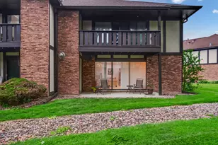 8251 Mulberry Ct, Palos Hills, IL 60465 - Photo 17