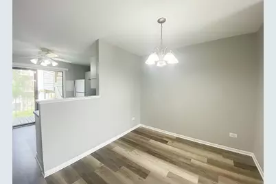 182 S Waters Edge Drive #201, Glendale Heights, IL 60139 - Photo 5