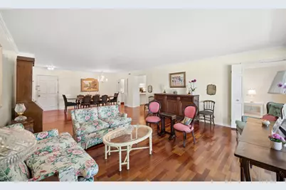 134 Green Bay Road #104, Winnetka, IL 60093 - Photo 3